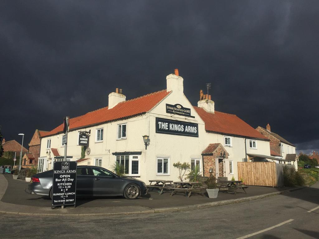 Kings Arms Hotell Thirsk Eksteriør bilde